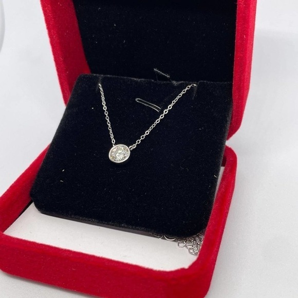 Moissanite Necklace Pendant Bezel 1 Ct Brilliant Round Cut GRA Certified - Picture 5 of 11